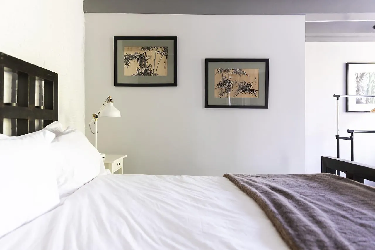 Apartment Former Rembrandt Workshop Two Bedroom B&B Amsterdam Netherlands